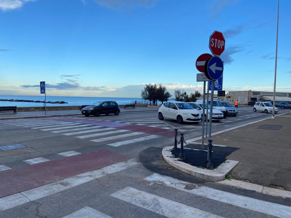 La Chicca Sul Mare Villa Bari Bagian luar foto
