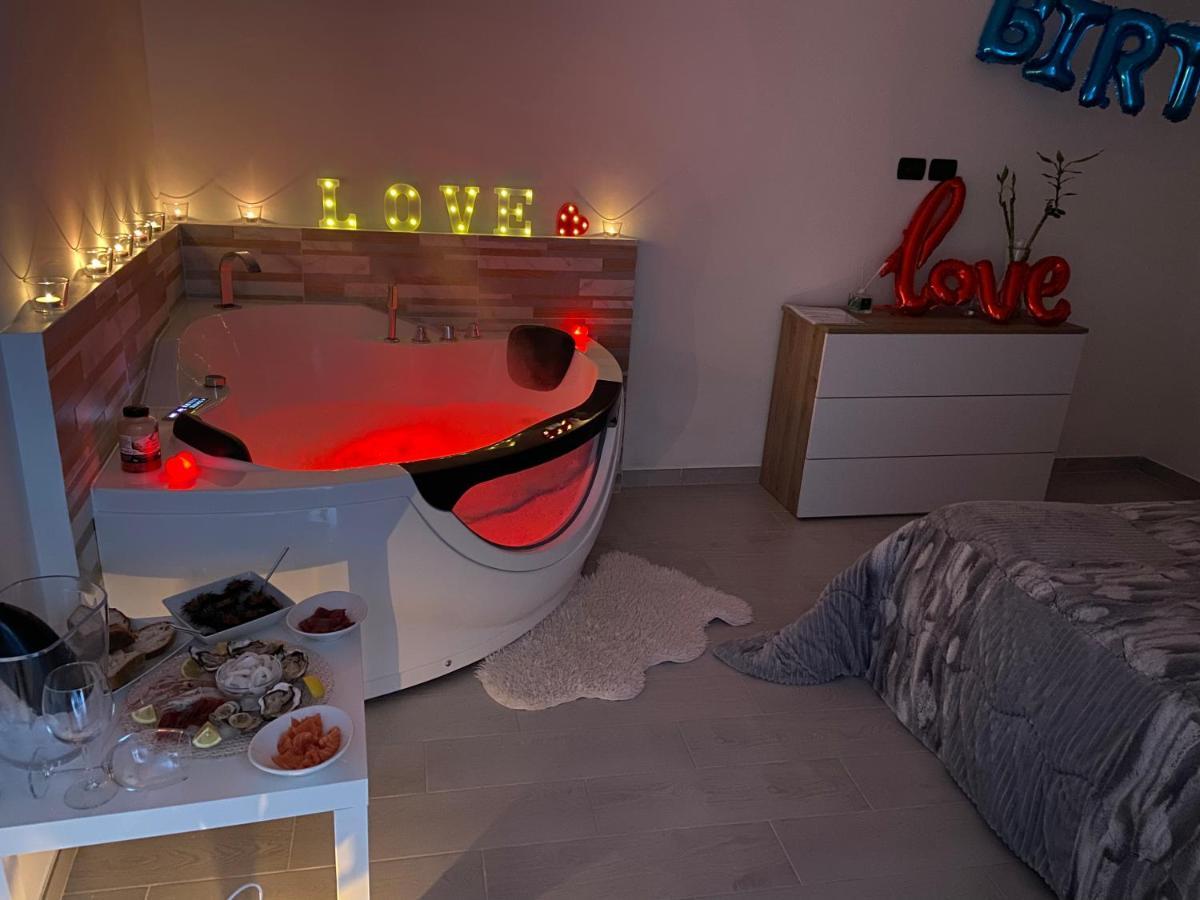 La Chicca Sul Mare Villa Bari Bagian luar foto
