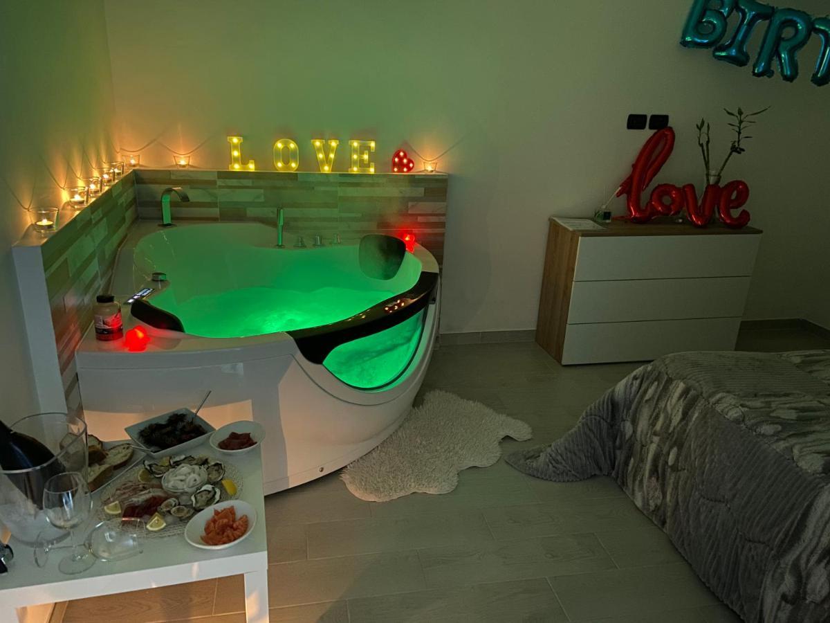 La Chicca Sul Mare Villa Bari Bagian luar foto