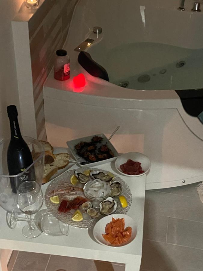 La Chicca Sul Mare Villa Bari Bagian luar foto