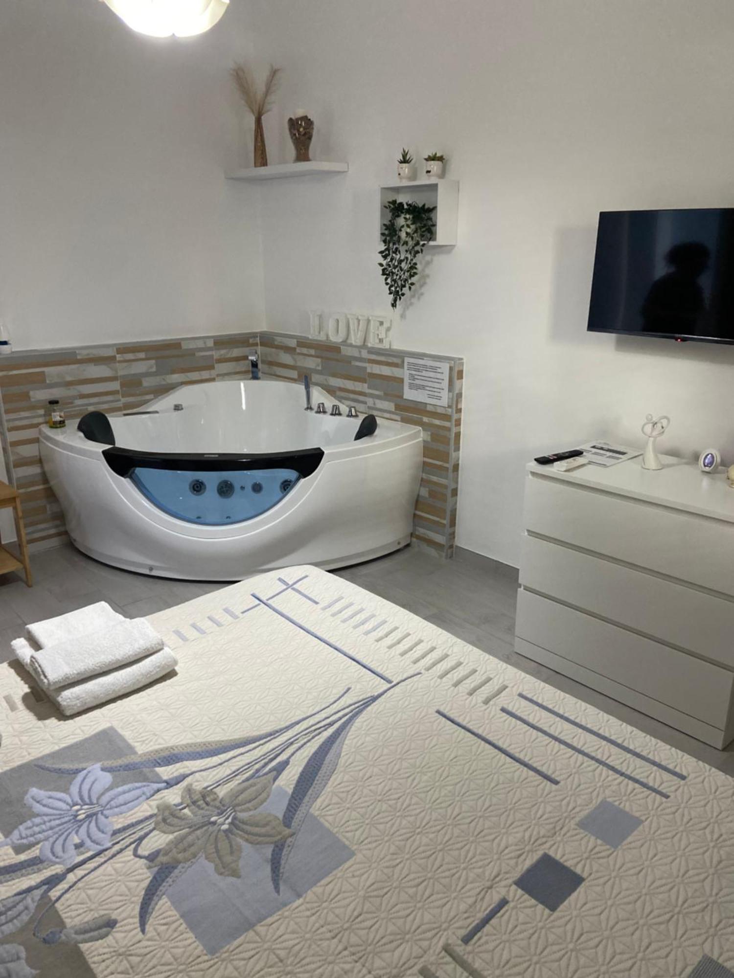 La Chicca Sul Mare Villa Bari Bagian luar foto